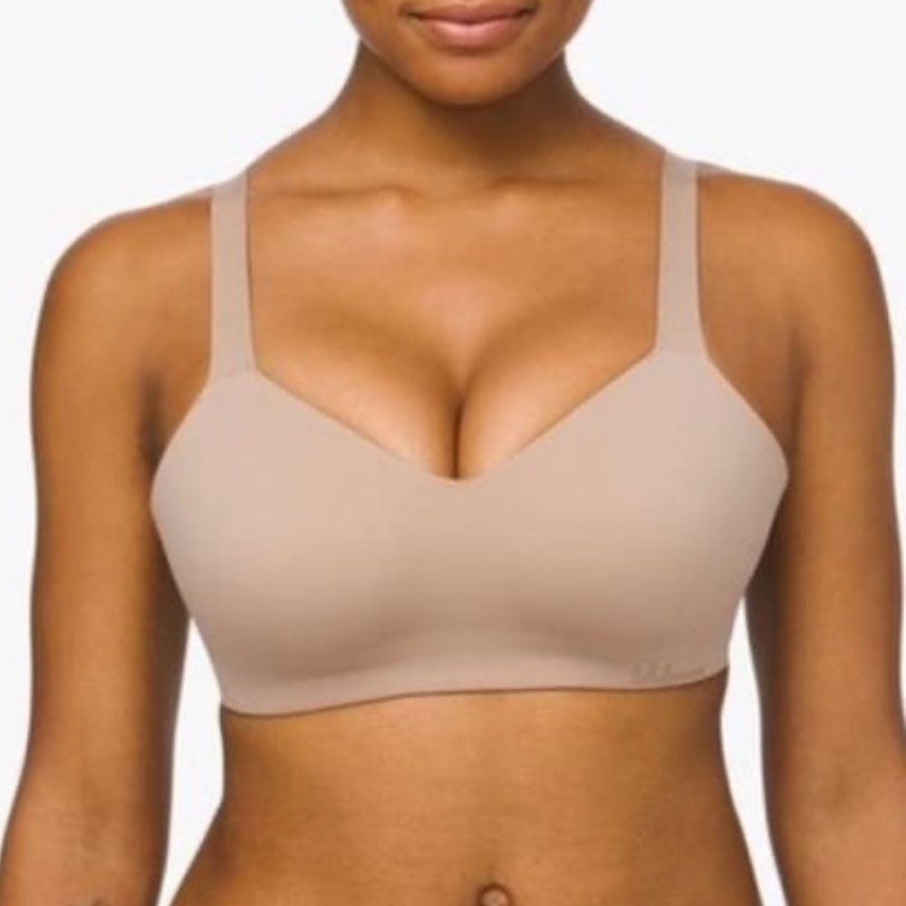 ✨SALE Lululemon Athletica Tan Bra 36B